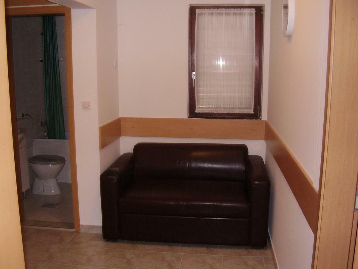 Apartments Meni Drage Exterior foto